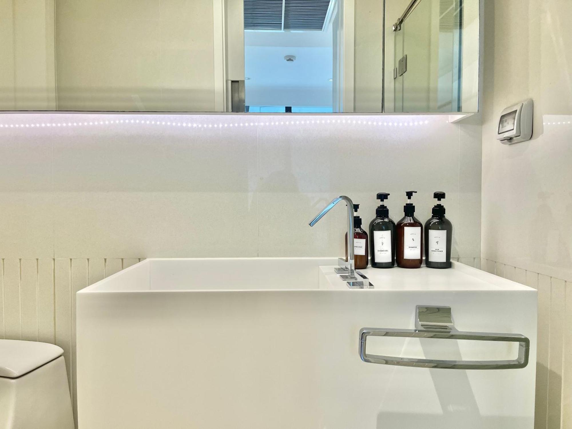 Appartement Sukhumvit 11#Luxury#Pool#Gym#Bts Nana&Mrt Sukhumvit#1Br#Max2Ppl à Bangkok Extérieur photo